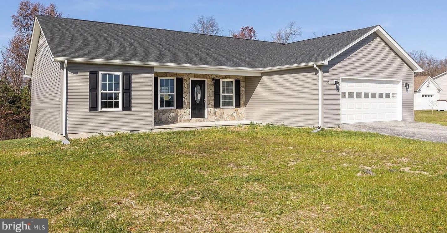 315 Pasture Ln, Capon Bridge, WV 26711