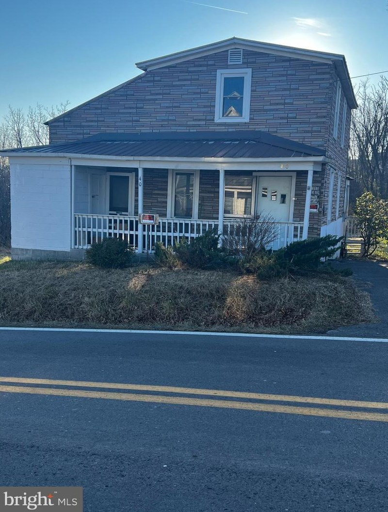 40 Ford Hill Rd, Augusta, WV 26704-9583