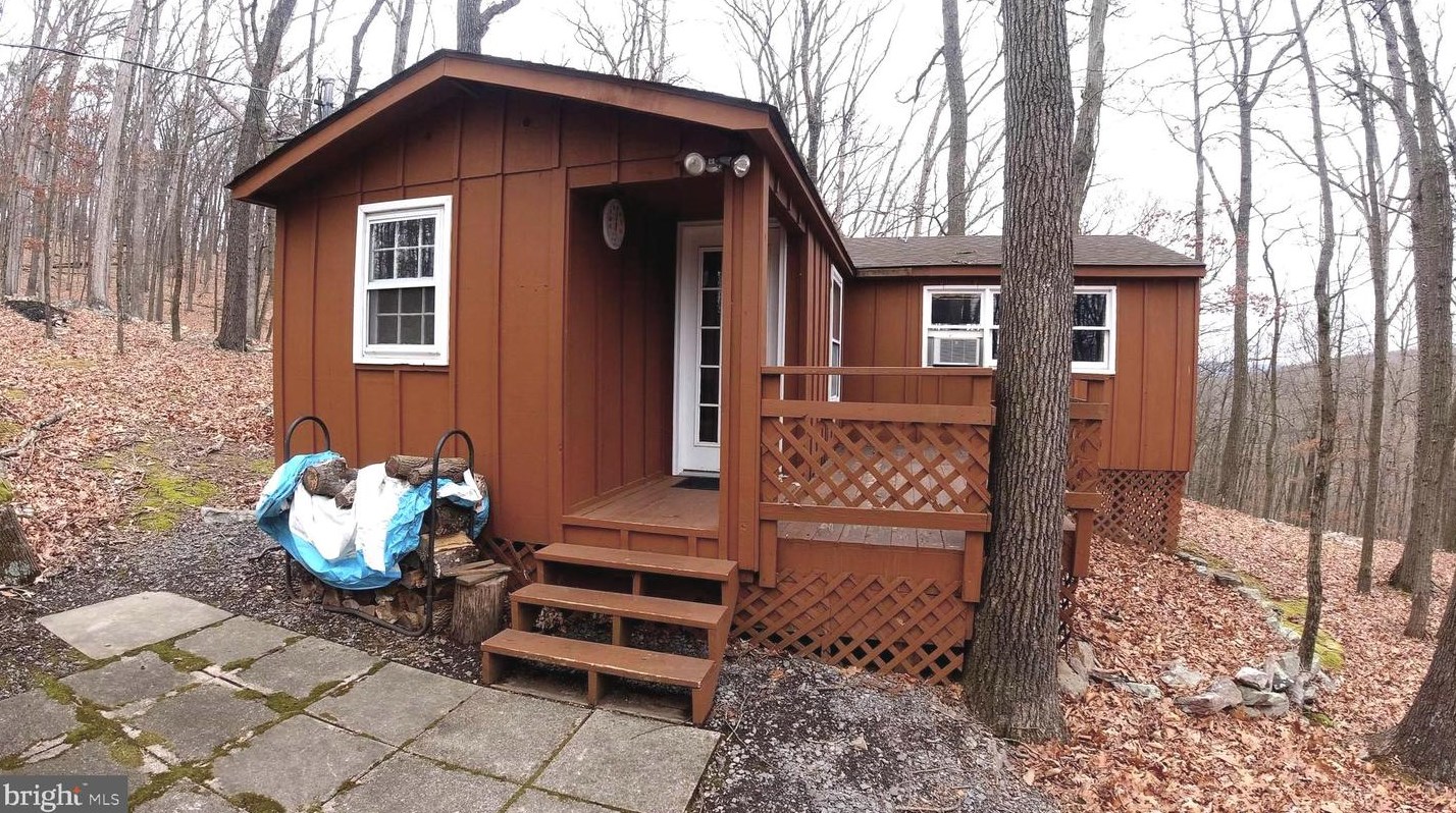 1468 Snowy River Rd, Three Churches, WV 26757