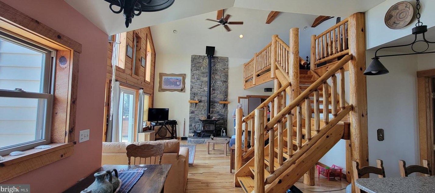 1701 Sparrow Hill Rd, Paw Paw, WV 25434-3222
