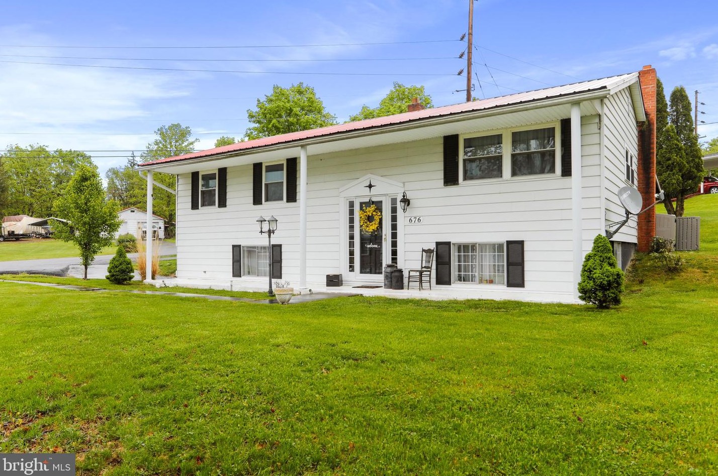 676 Fifth St, Three Churches, WV 26757