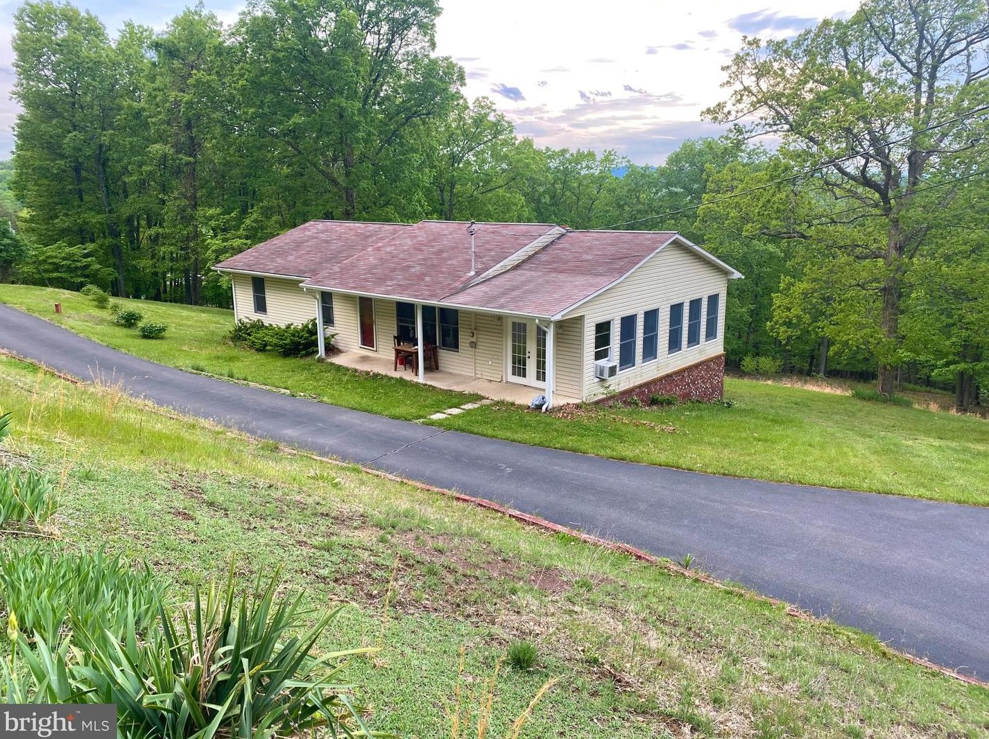 541 Serenity Dr, Three Churches, WV 26757