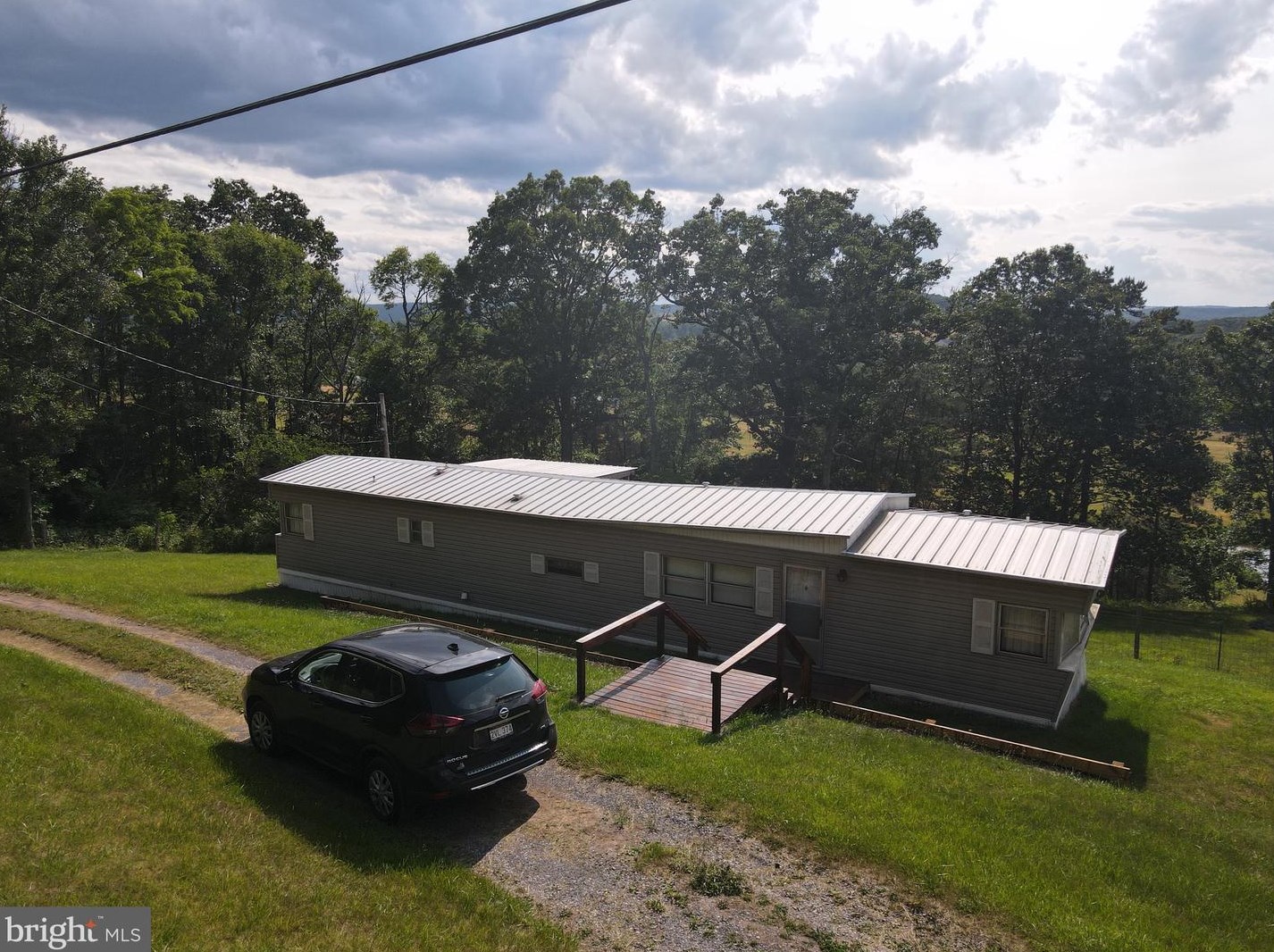 629 Braddock School Rd, Slanesville, WV 25444