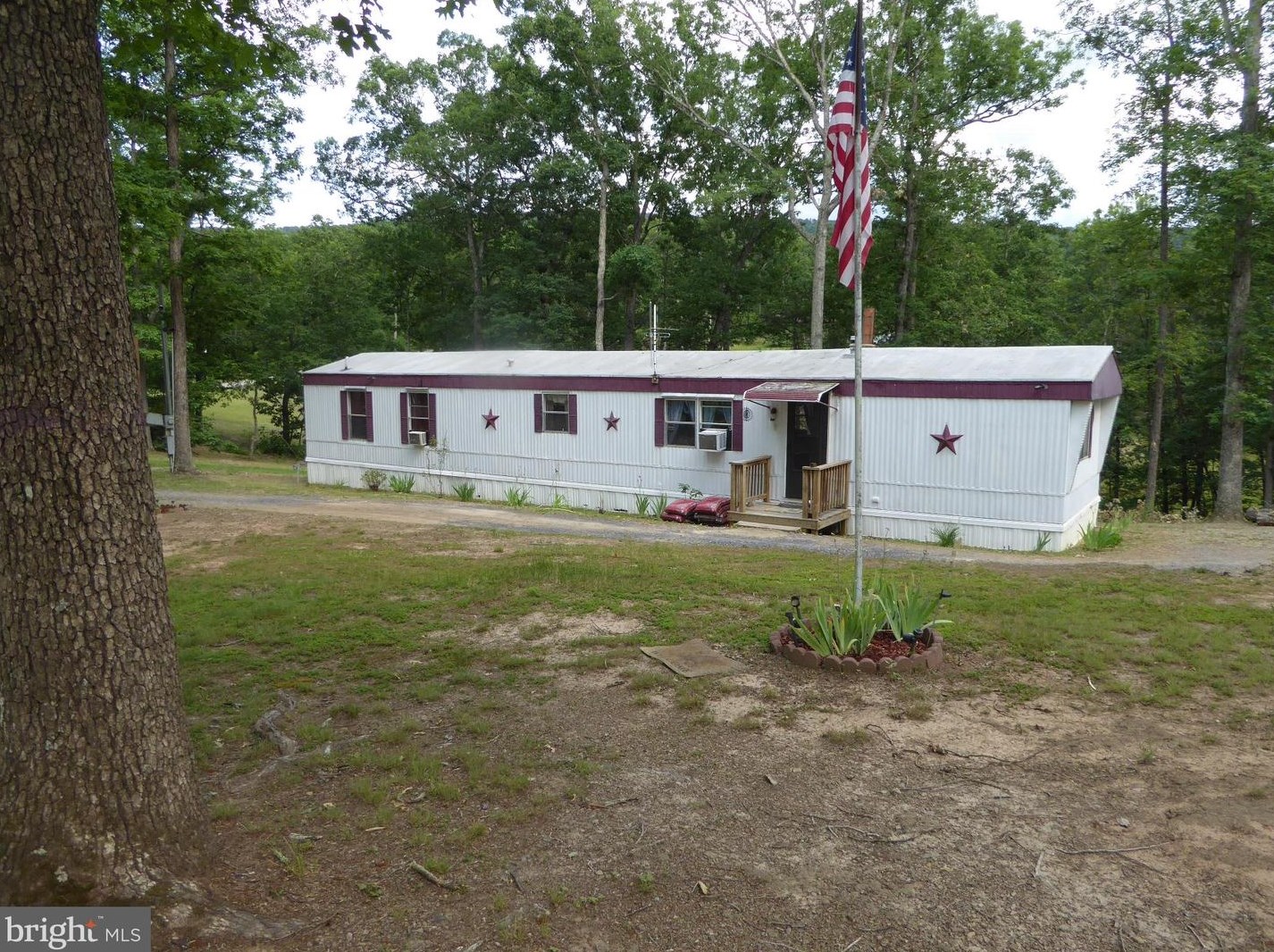 371 Delray Heights Cir, Delray, WV 26714