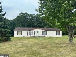 101 Grand View Rd, Three Churches, WV 26757