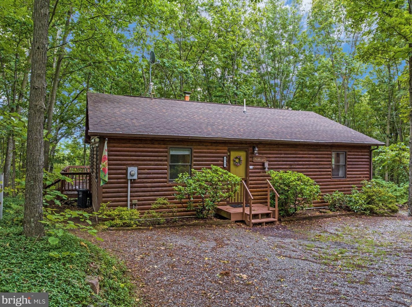 1806 Hoy Rd, Augusta, WV 26704-2540