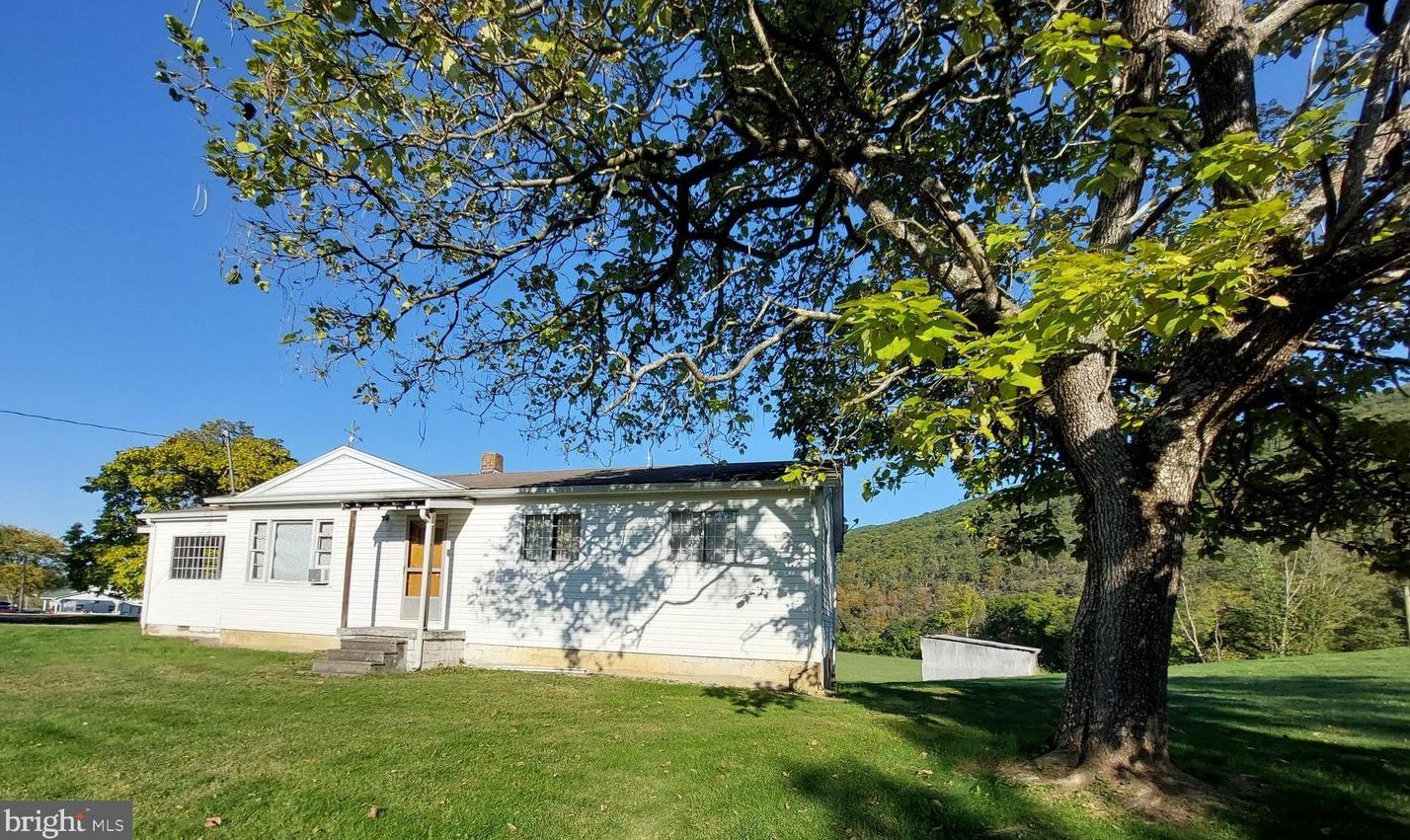 6381 Delray Rd, Delray, WV 26714-4517