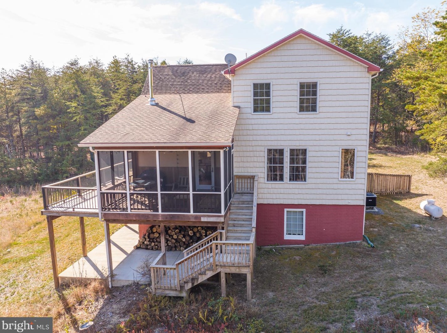 1002 Butternut Dr, Yellow Spring WV  26865-9042 exterior