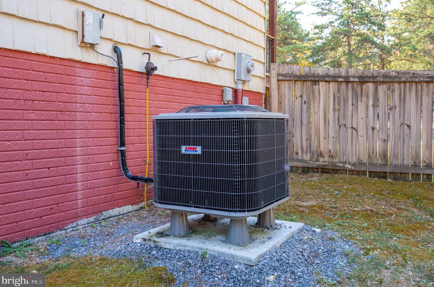 1002 Butternut Dr, Yellow Spring WV  26865-9042 exterior