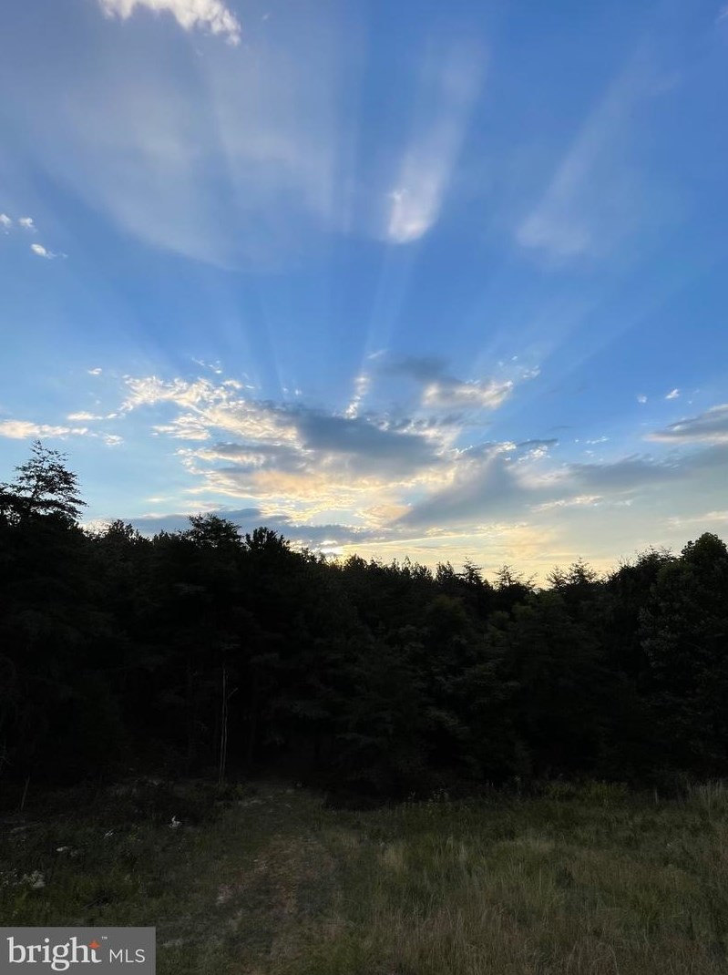 1002 Butternut Dr, Yellow Spring WV  26865-9042 exterior