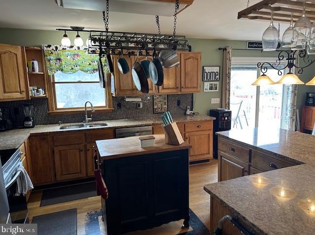 1551 Campbell Rd, Springfield WV  26763-9668 exterior