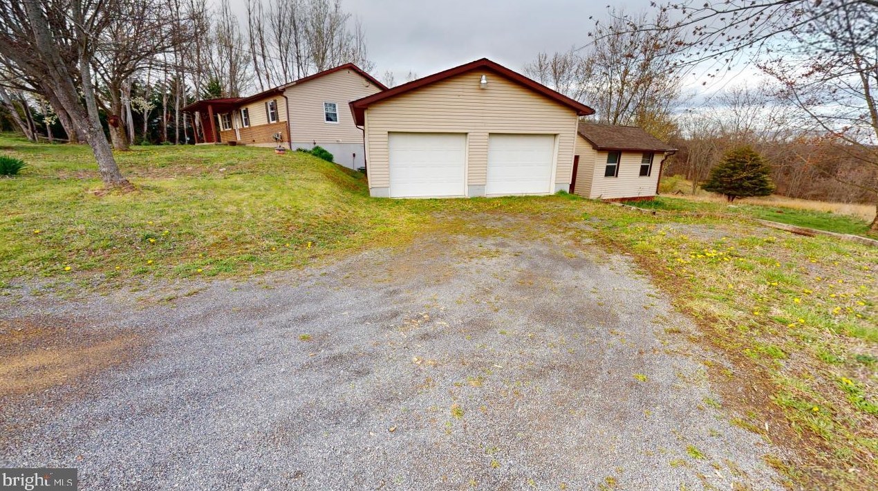 343 Paradise Rd, Augusta, WV 26704