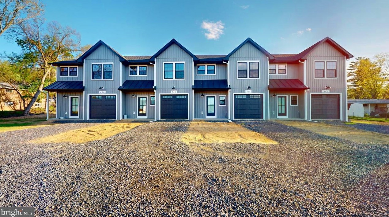 444 W Gravel Ln, Three Churches, WV 26757