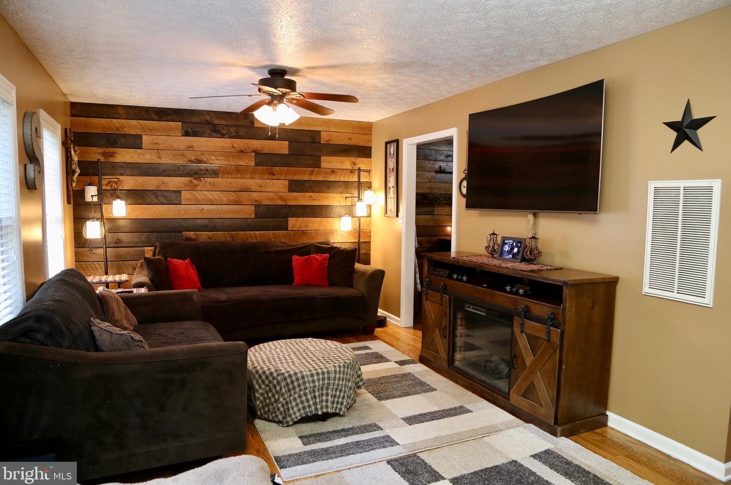 705 Christian Church Rd, High View, WV 26808-9753