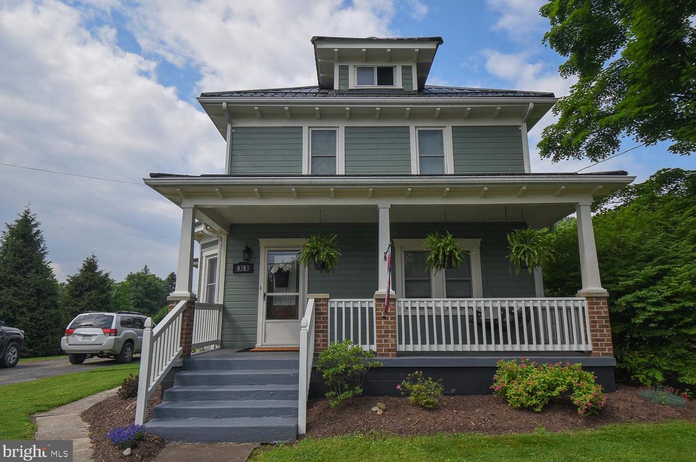 8383 Cumberland Rd, Springfield, WV 26763