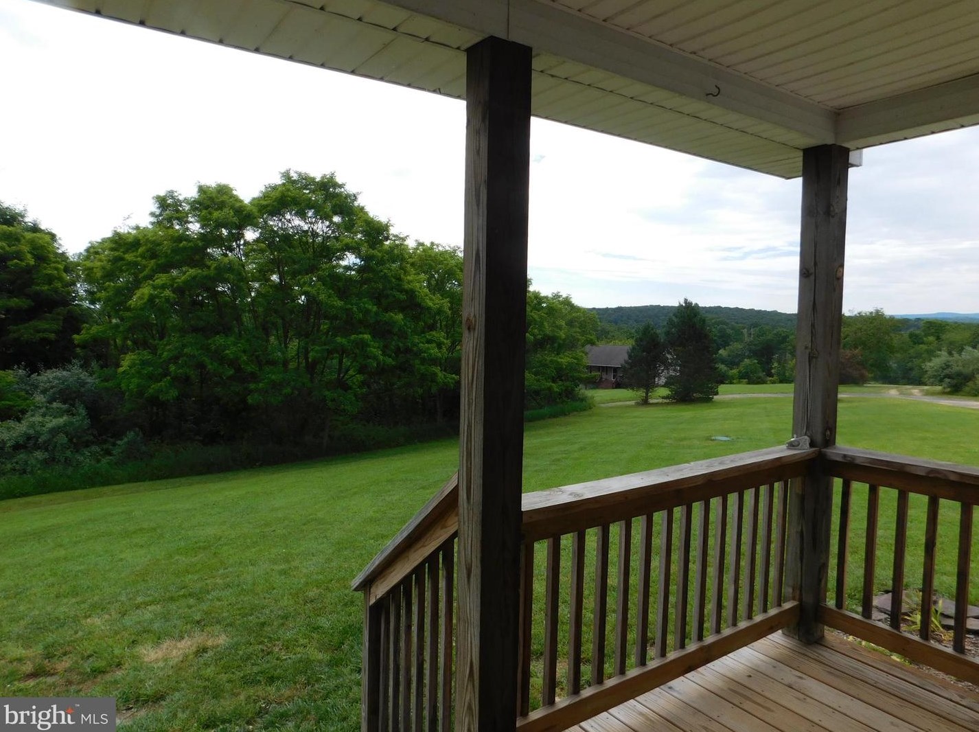 180 Royal Crest Dr, Augusta, WV 26704