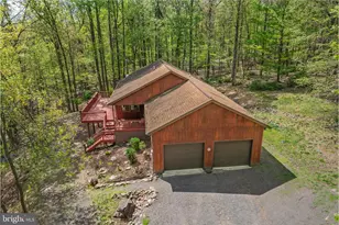 121 Pendragon Ct, Paw Paw, WV 25434 - Photo 2