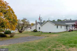 489 N Marsham St, Romney, WV 26757 - Photo 4