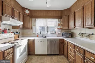 195 W Gravel Ln, Romney, WV 26757 - Photo 8