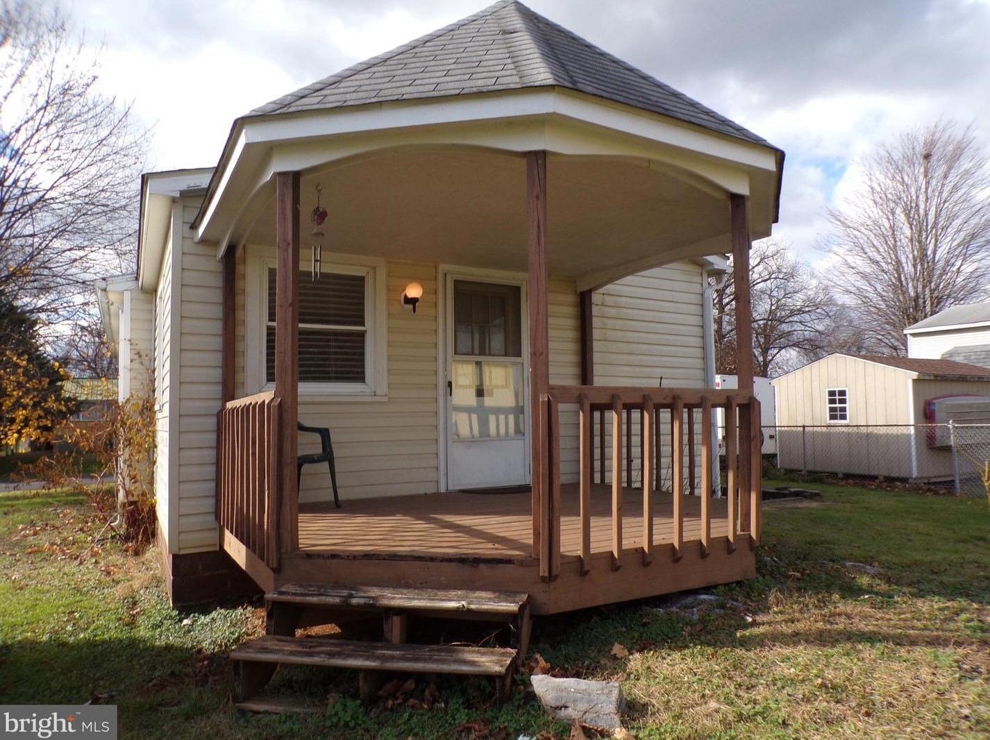 504 Reymann St, Ranson, WV 25438-1552