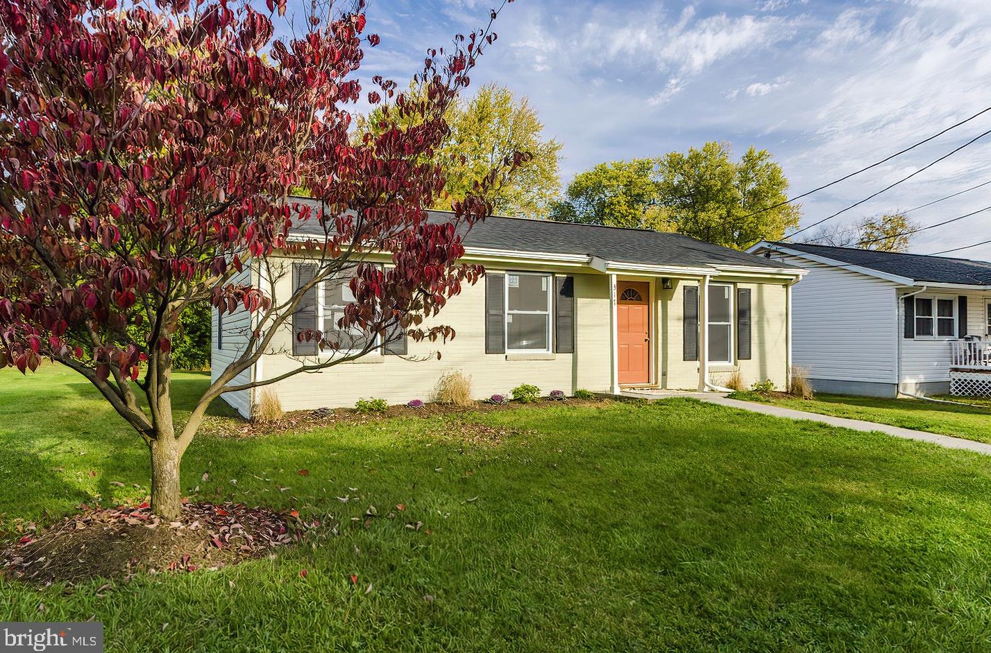 317 3rd Ave, Ranson, WV 25438-1739