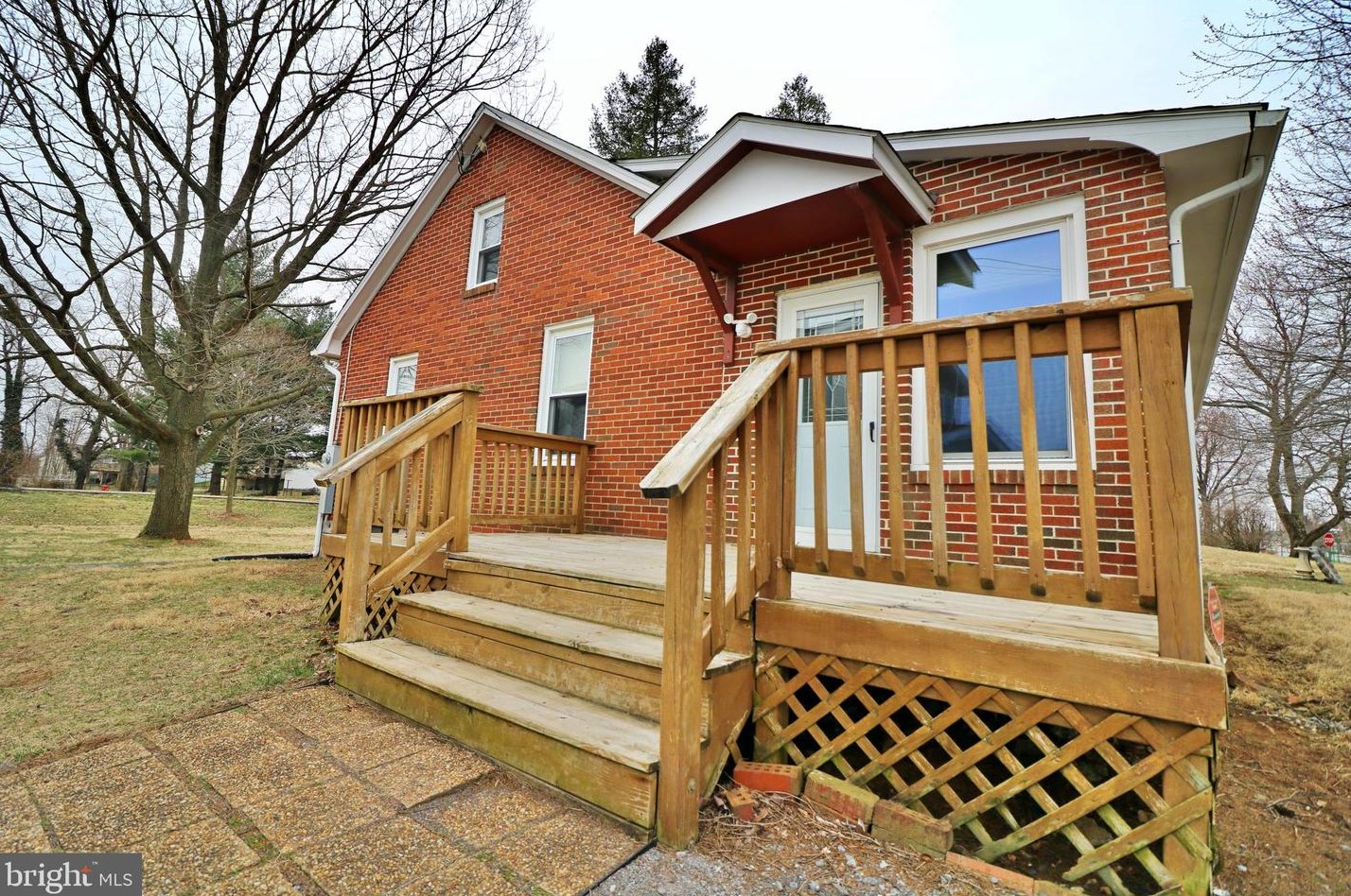 408 Fairfax Blvd, Ranson, WV 25438-1612