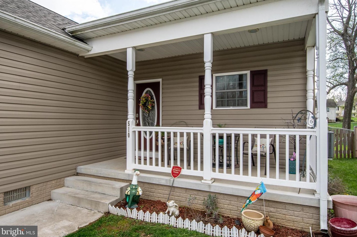 510 E 12th Ave, Ranson, WV 25438