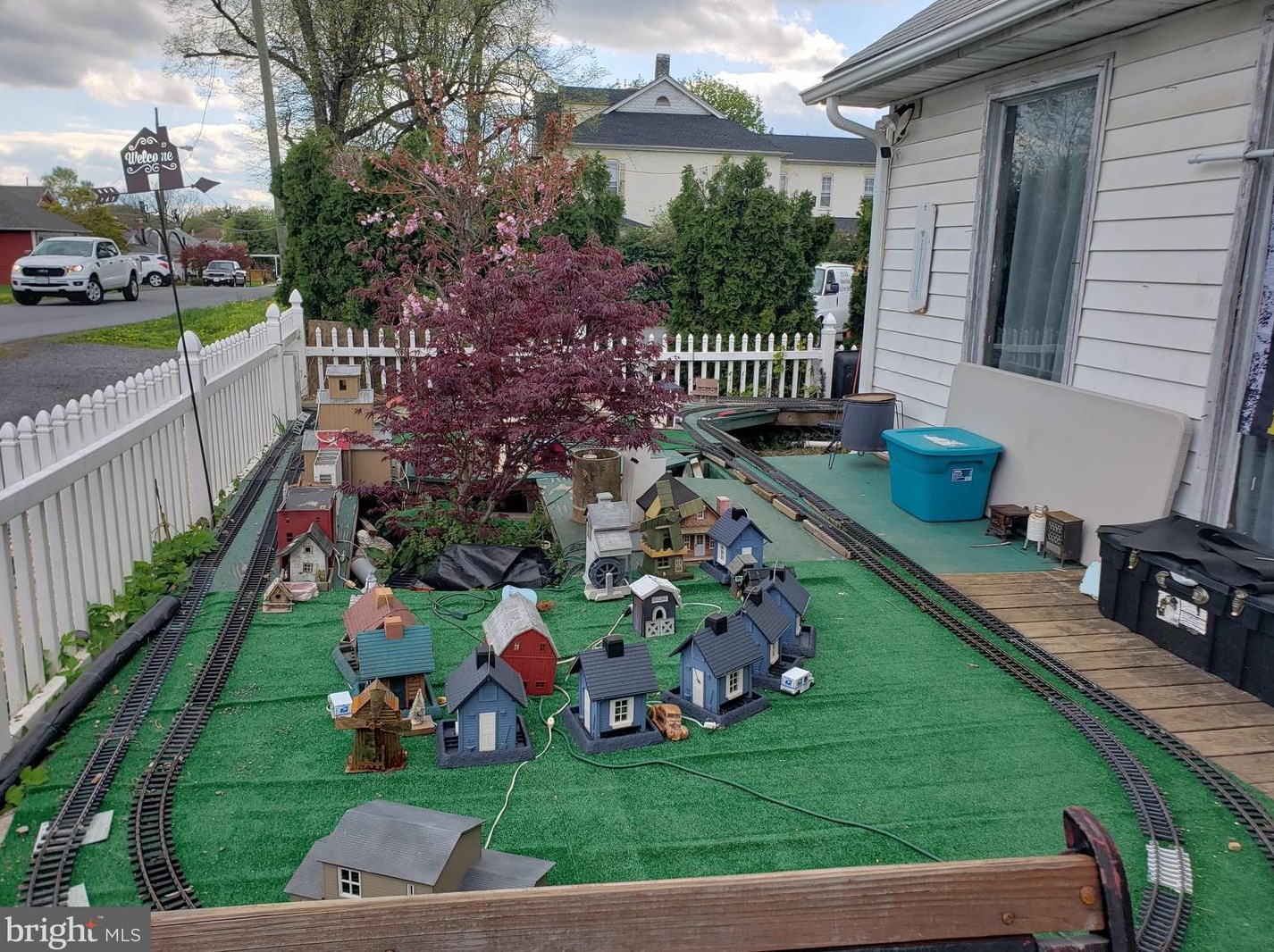 102 4th Ave, Ranson, WV 25438-1616
