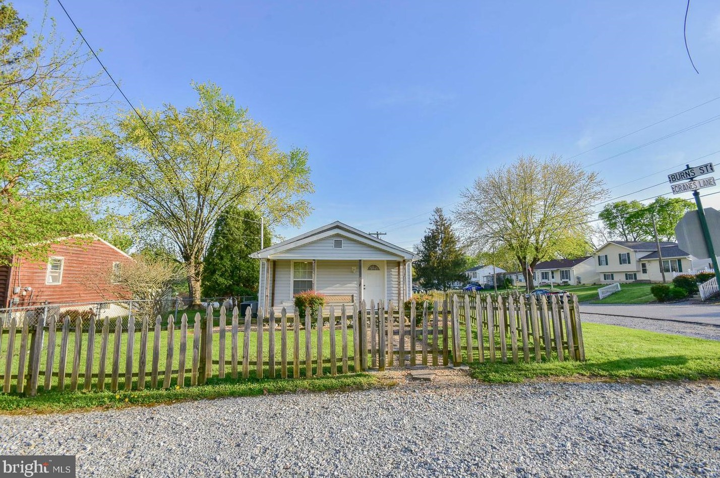 211 Cranes Ln, Ranson, WV 25438-1111