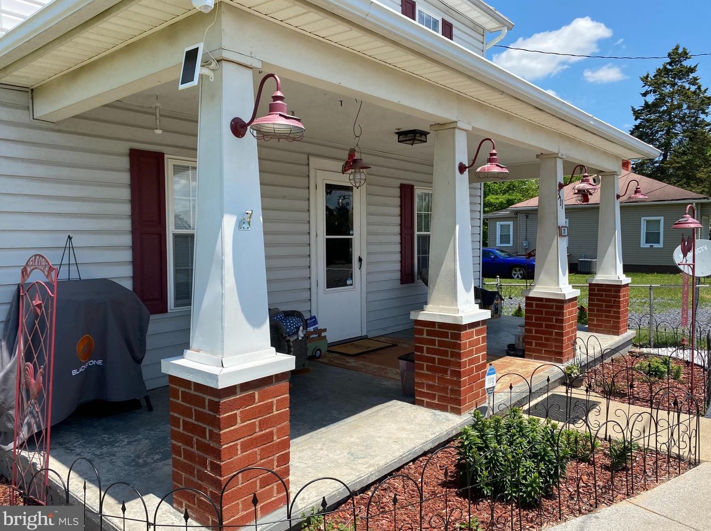 311 10th Ave, Ranson, WV 25438-1462