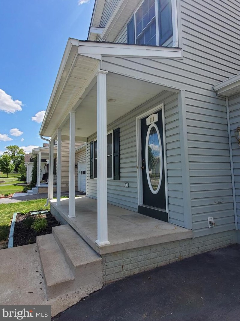 111 Peter Rabbit Dr, Ranson, WV 25438-4861
