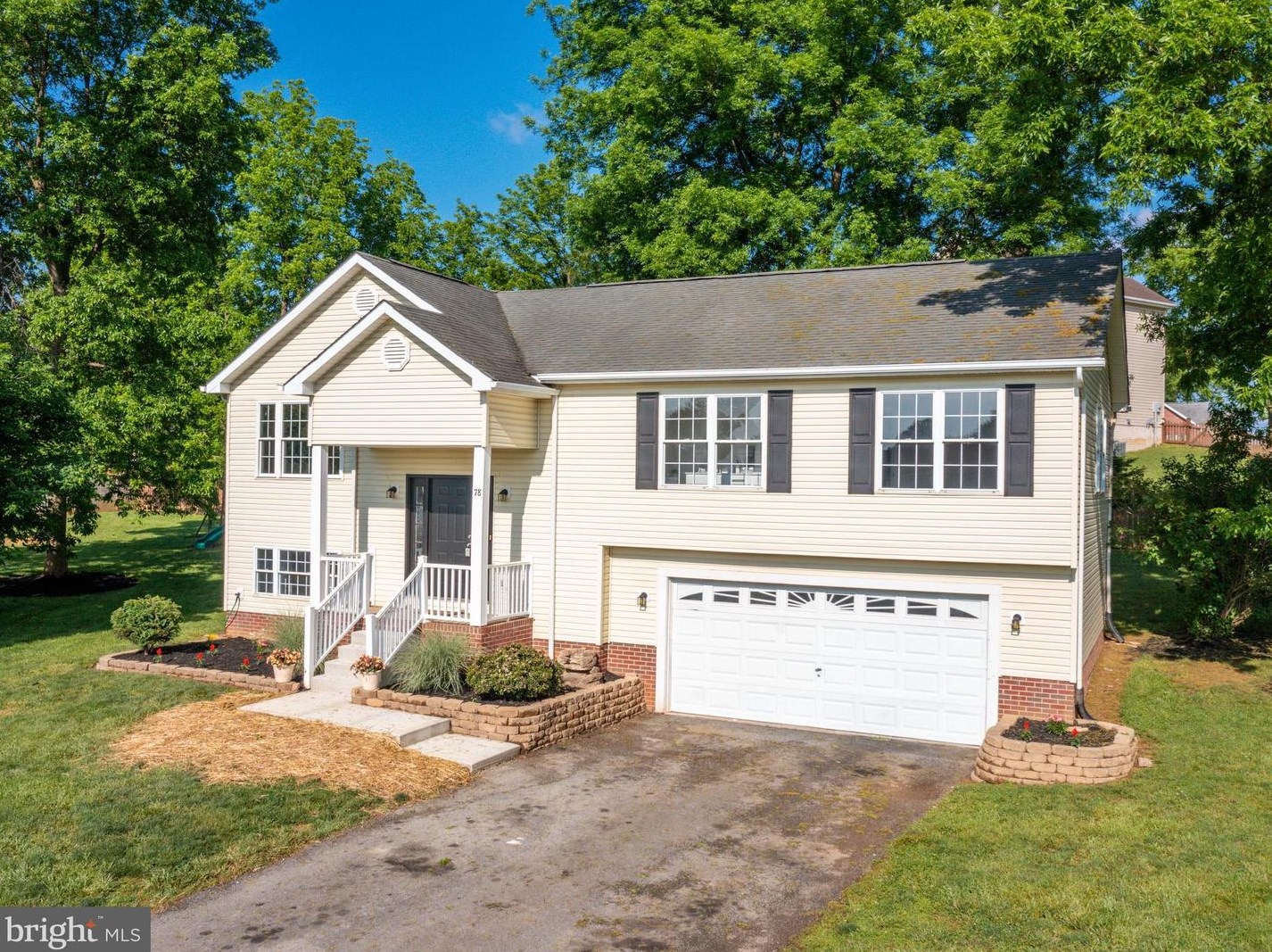 78 Flopsy Ct, Ranson, WV 25438-4811