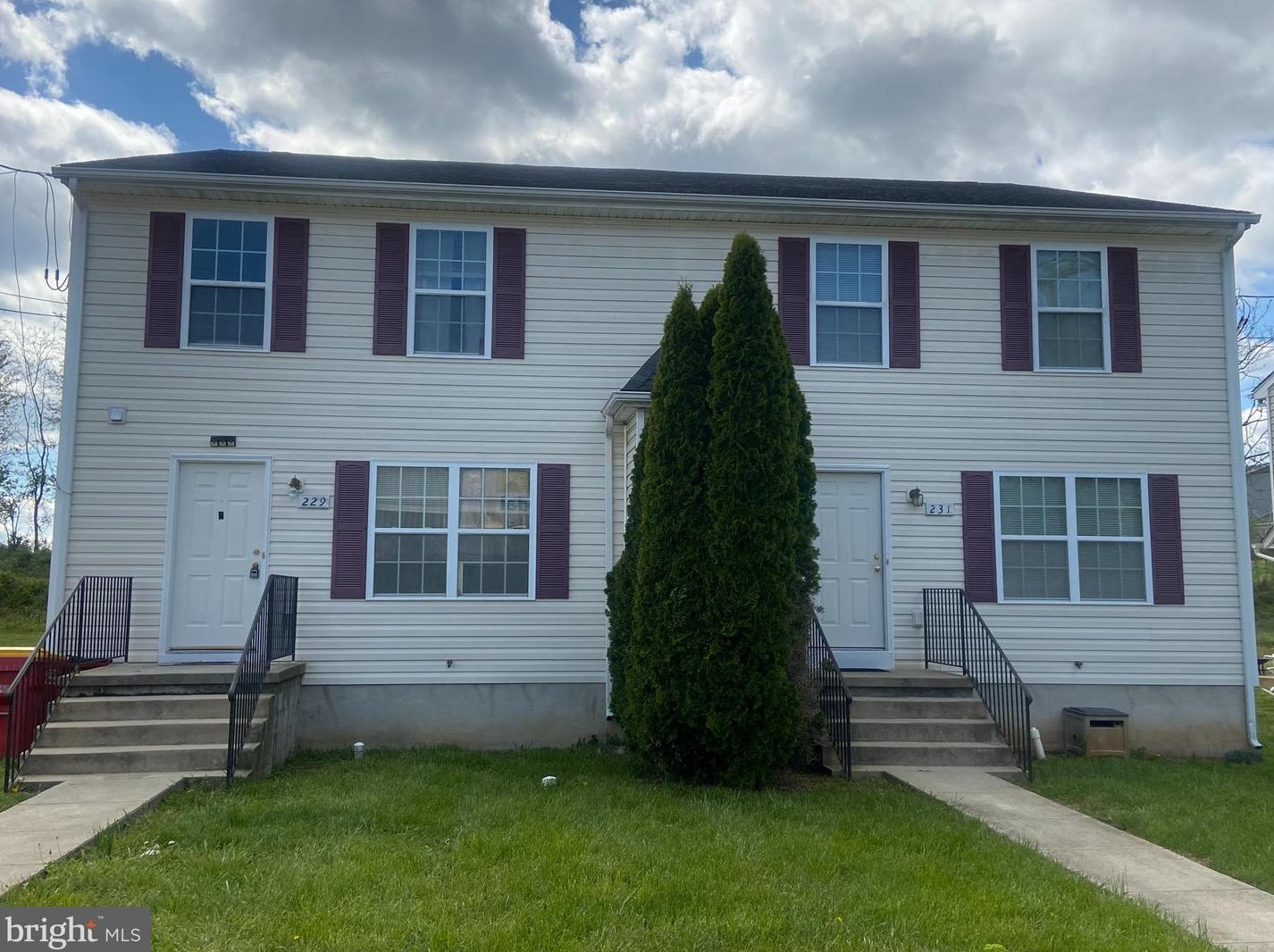229 Burns St, Ranson WV  25438-1173 exterior