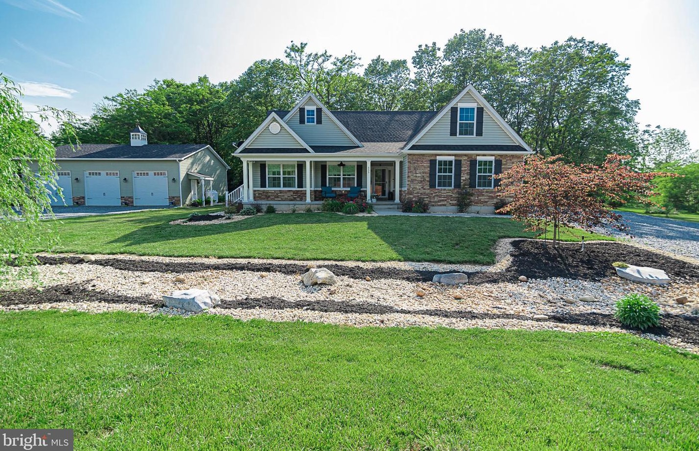 555 Keith Dr, Summit Point, WV 25446
