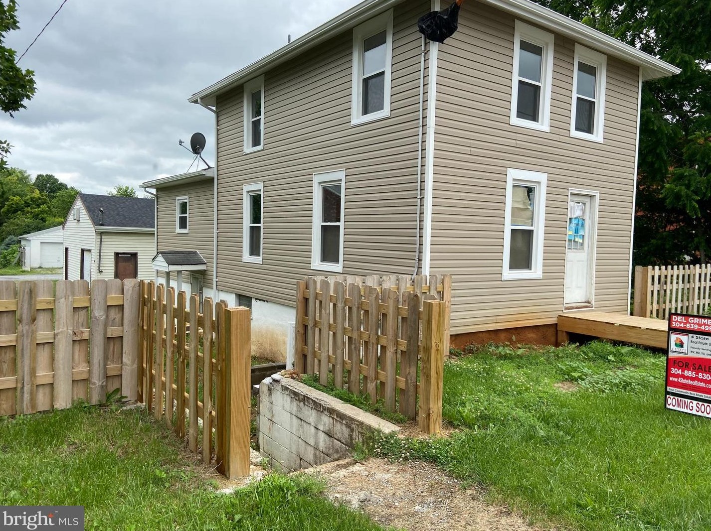 106 Mildred St, Ranson, WV 25438-1423