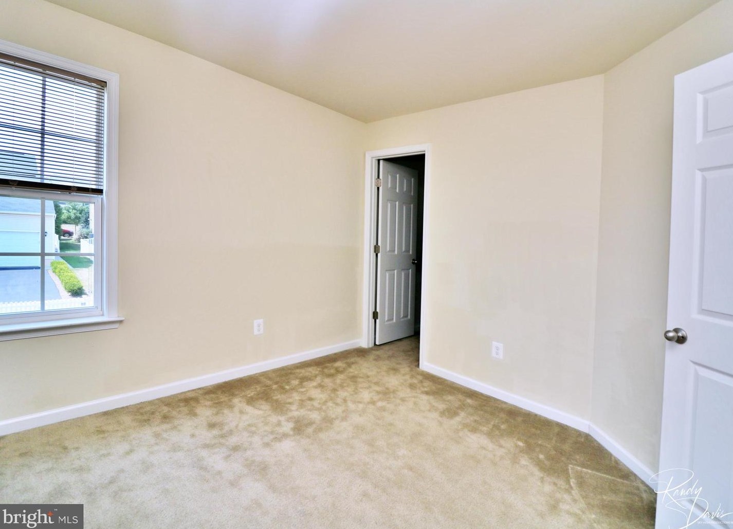 1231 Stallion St, Ranson WV  25438-5720 exterior