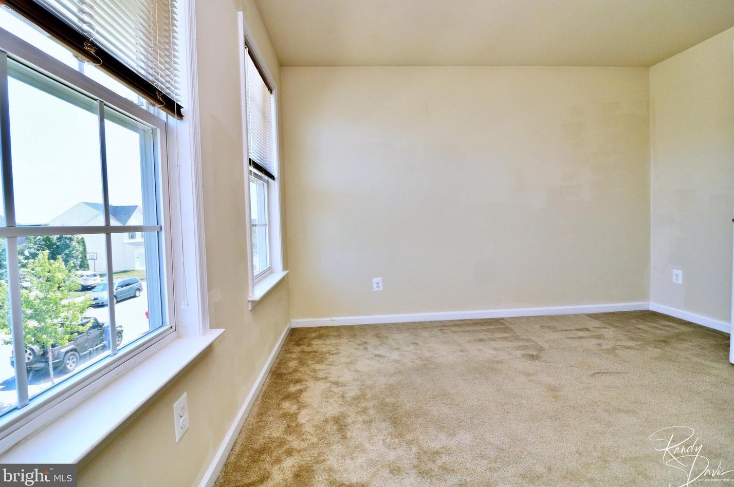1231 Stallion St, Ranson WV  25438-5720 exterior