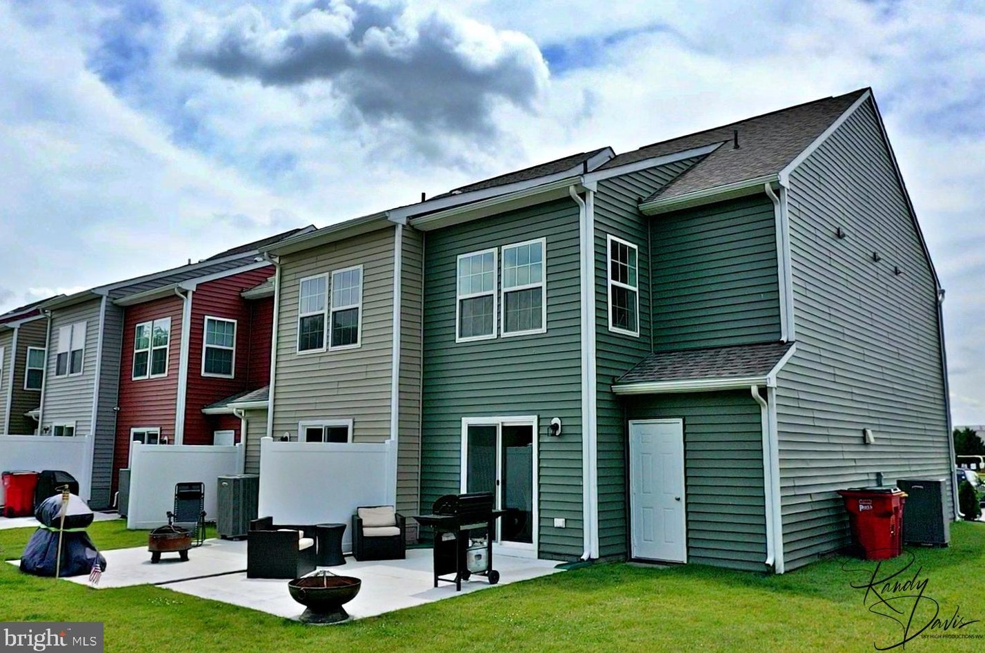 640 Thumper Dr, Ranson WV  25438-4890 exterior