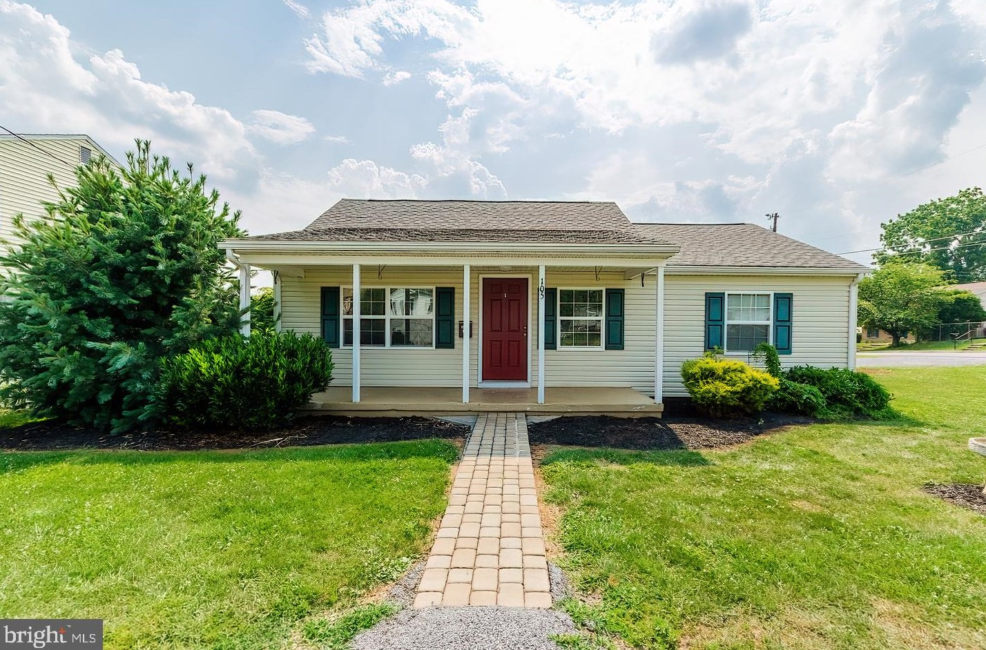 105 Preston St, Ranson, WV 25438-1626