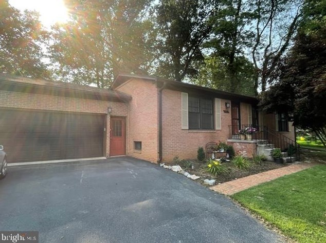 300 Ashley Dr, Shepherdstown, WV 25443