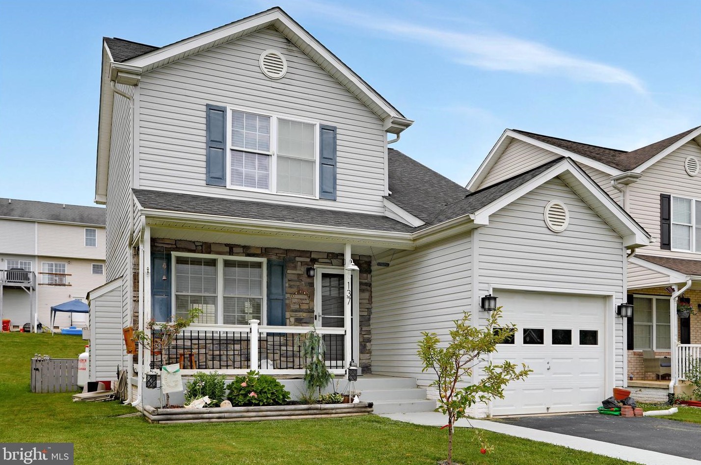 137 Peter Rabbit Dr, Ranson, WV 25438-4861