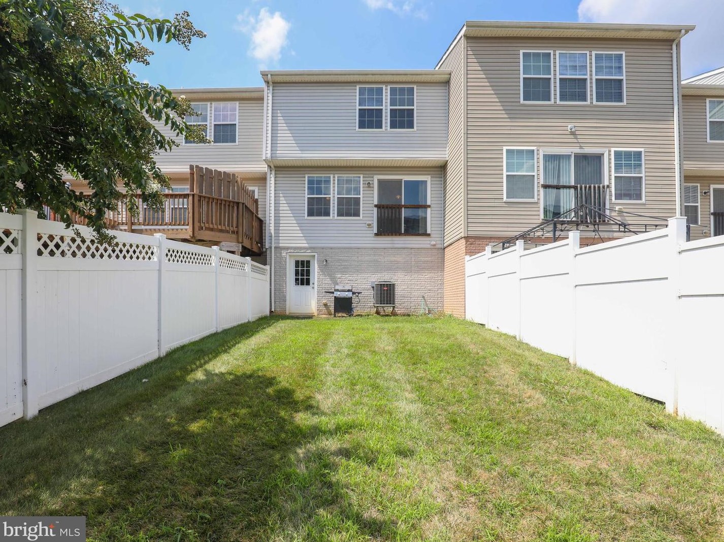 1210 Steed St, Ranson, WV 25438-5718