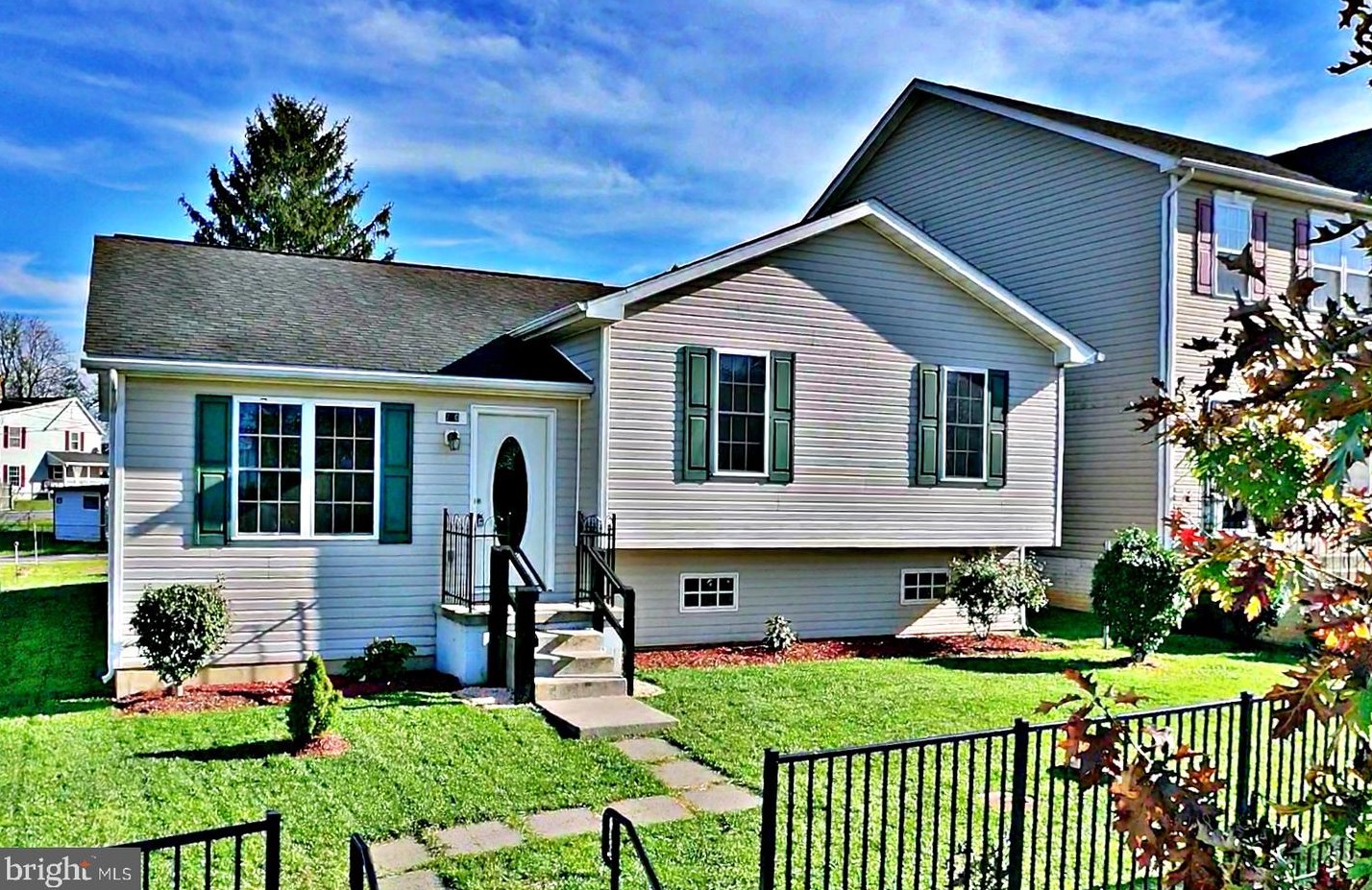 210 Fairfax Blvd, Ranson, WV 25438-1608