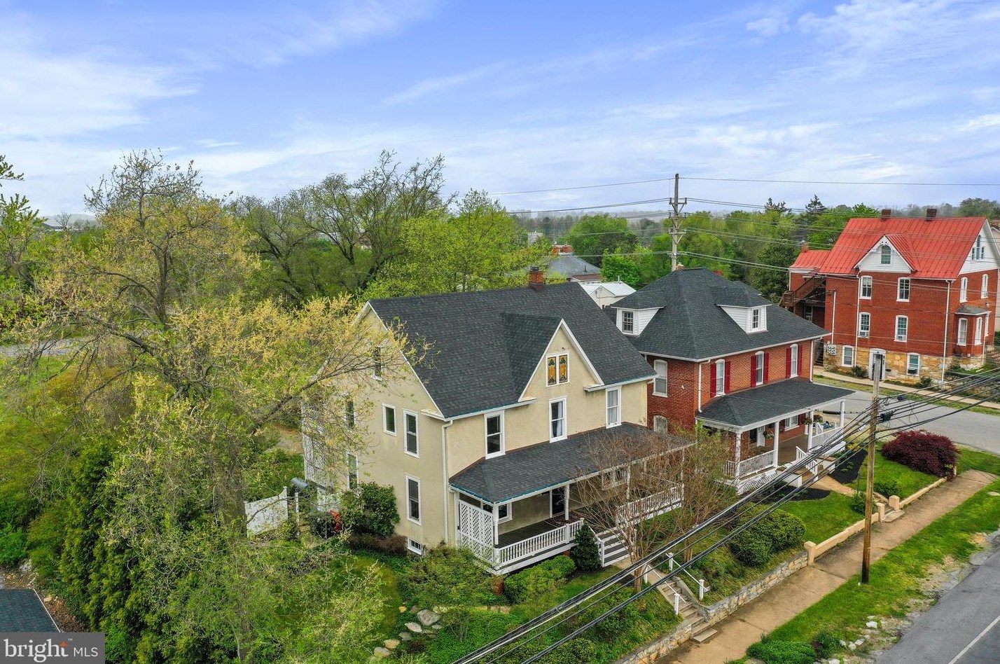328 N Mildred St, Charles Town, WV 25414