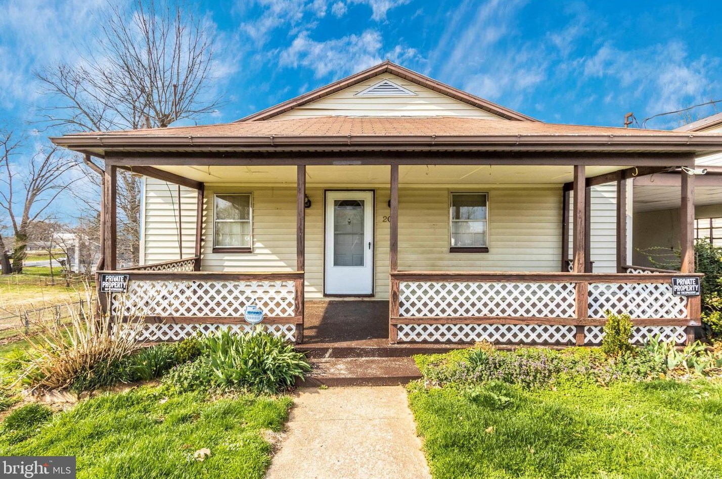 203 14th Ave, Ranson, WV 25438-1514