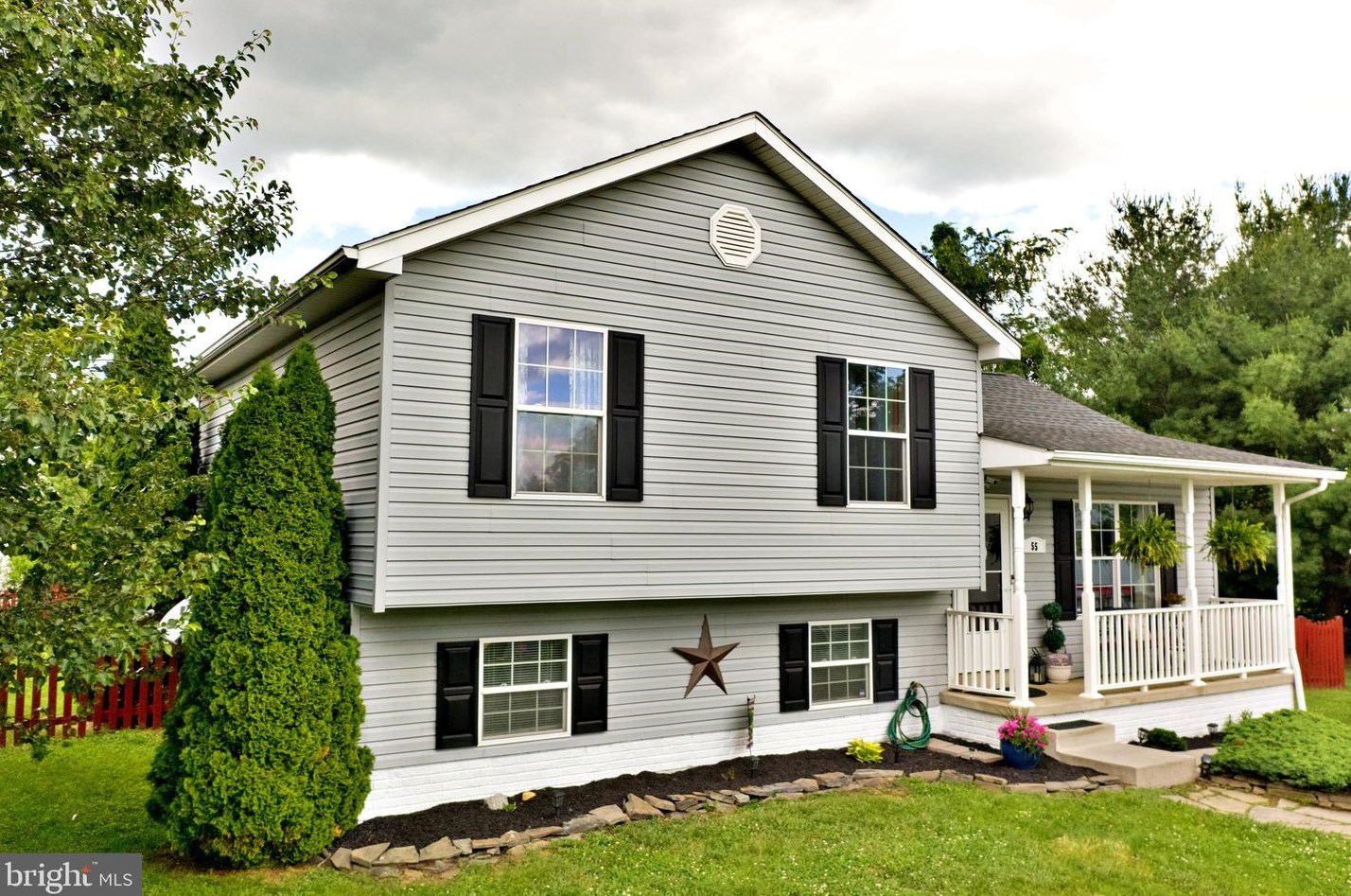 55 Mopsy Ct, Ranson, WV 25438-4820