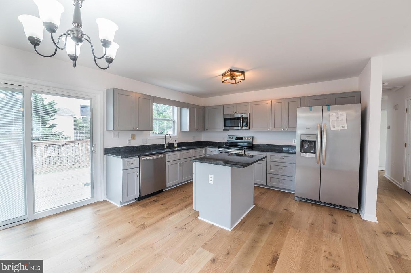 28 Roger Ct, Ranson, WV 25438