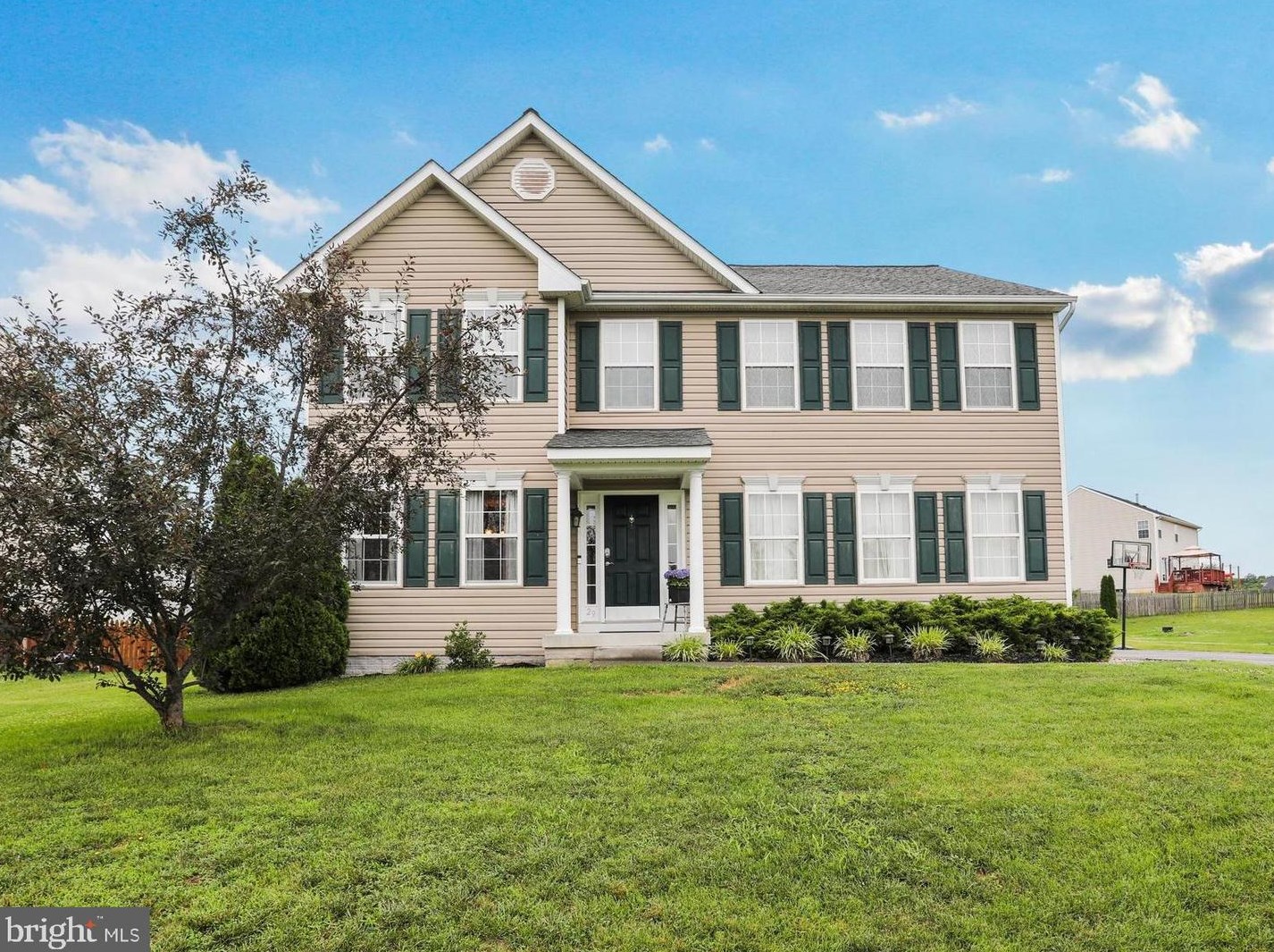 29 Powder River Ct, Harpers Ferry, WV 25425
