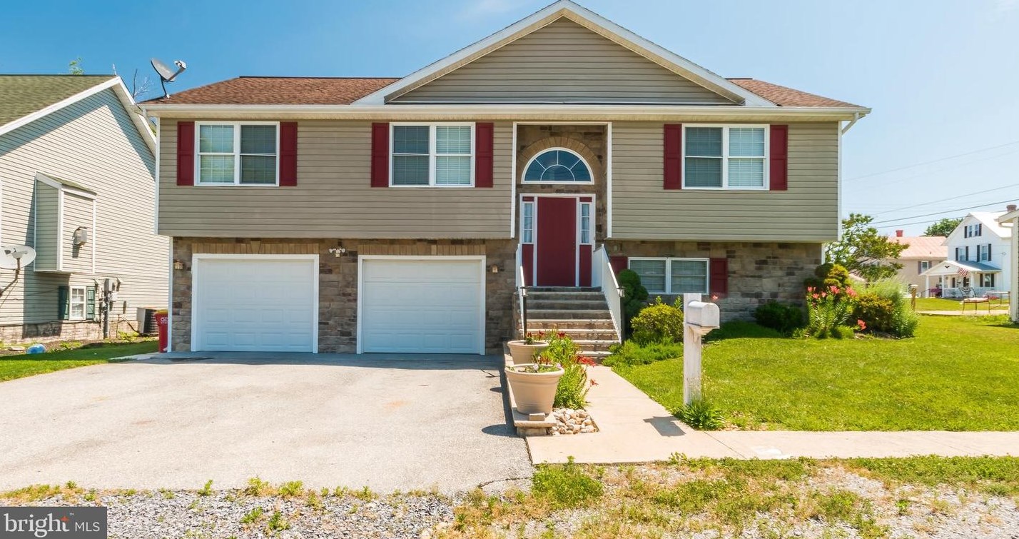 107 George St, Ranson, WV 25438-1409