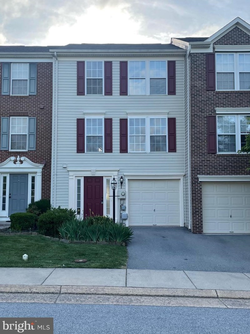 1237 Mare St, Ranson WV  25438-5723 exterior